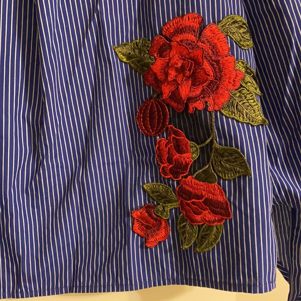 Blouse - Picture 2 of 2